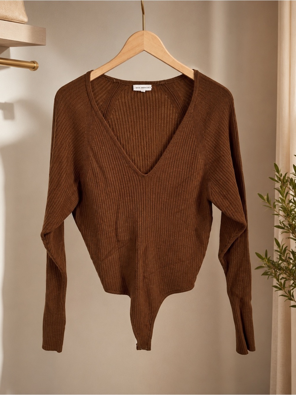 Good American V Neck Brown Ribbed Bodysuit Long Sleeve 1 - Small